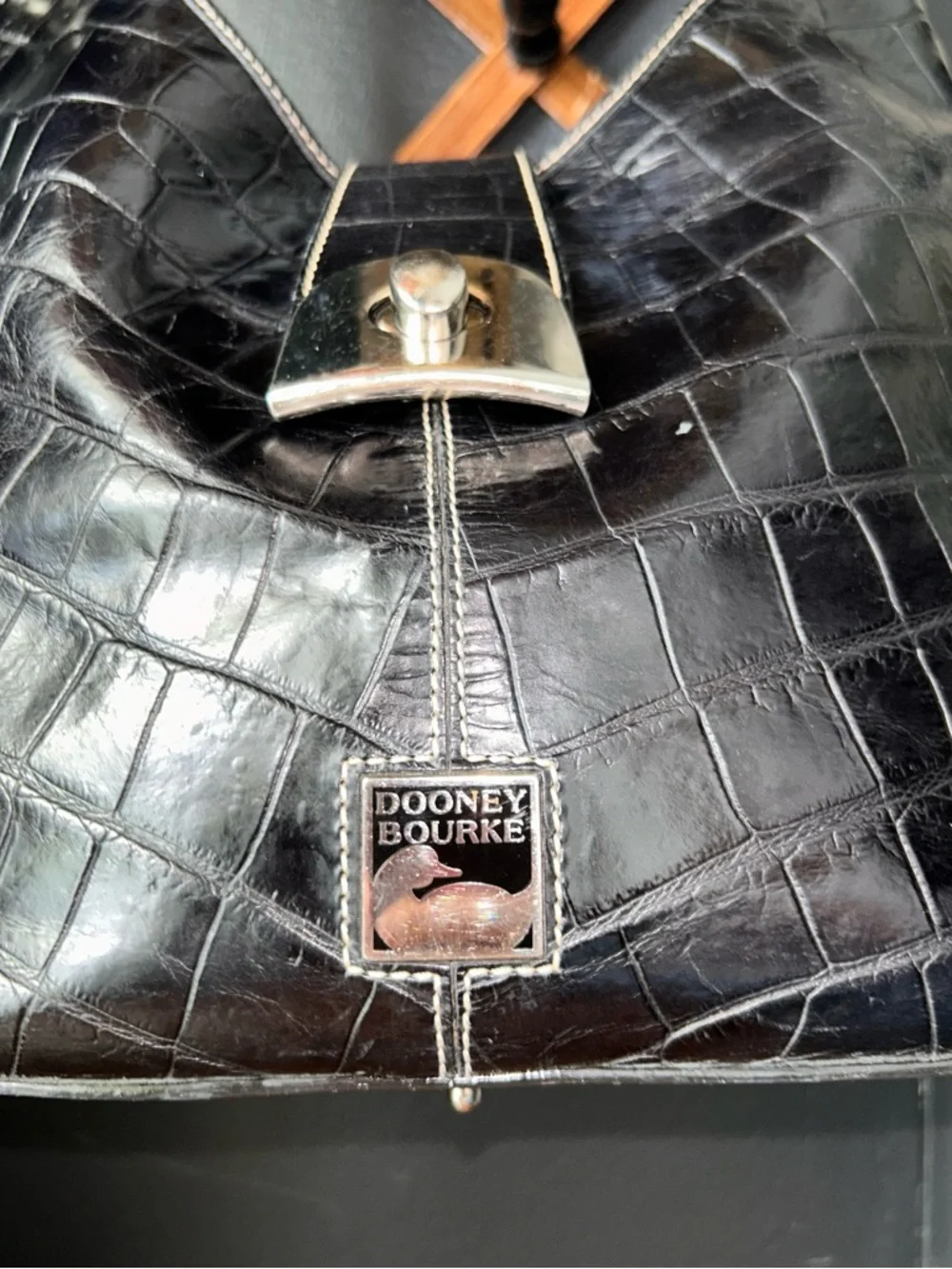 Dooney & Bourke Vintage HoBo
Shoulder Bag Black CrocEmbossed - Silver Turnlock - Picture 4 of 16